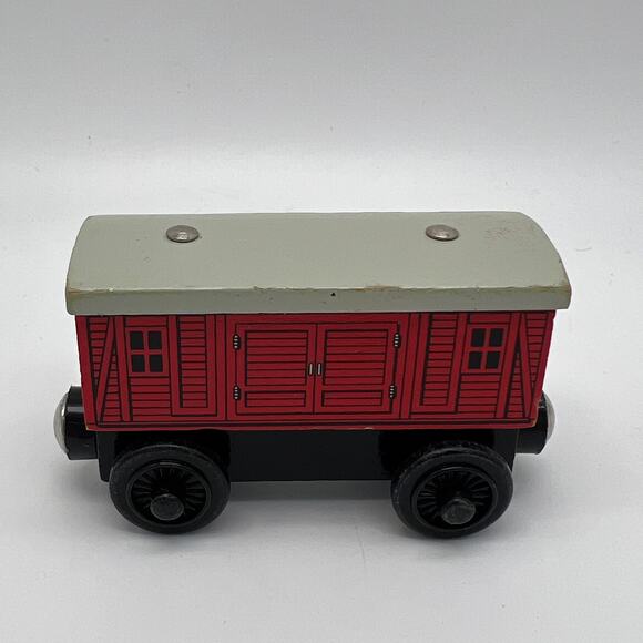 Thomas the Train & Friends Baggage Car Wooden Railway Gullane Red Gray 2003 Toy - Picture 2 of 6